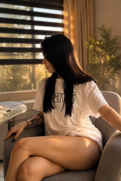 Bayan Modeller Masseuse Nesrin