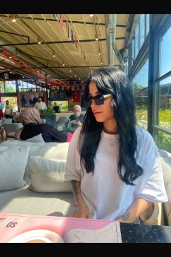 Bayan Modeller Masseuse Nesrin