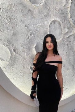 Bayan Modeller Masseuse SELİN