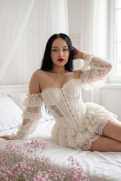 Bayan Modeller Masseuse Alev